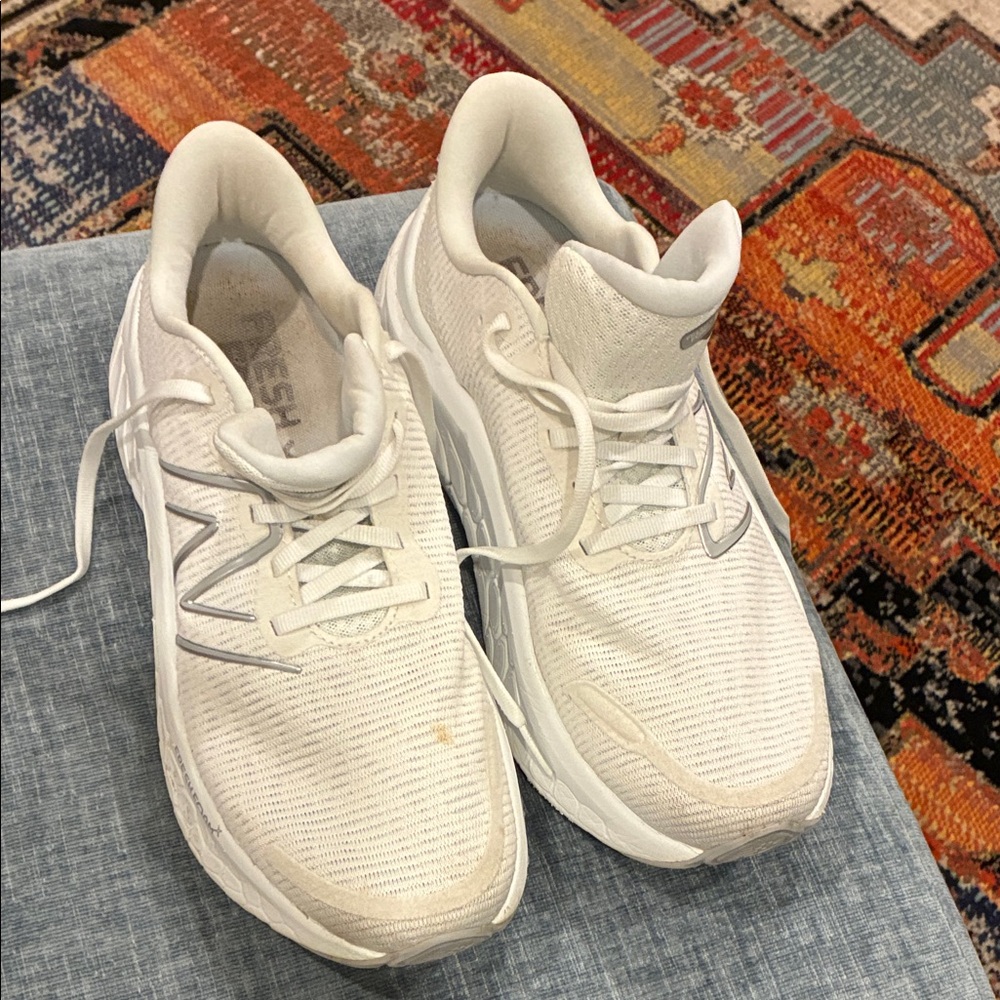 New Balance Fresh Foam running shoe- style 1080V6.